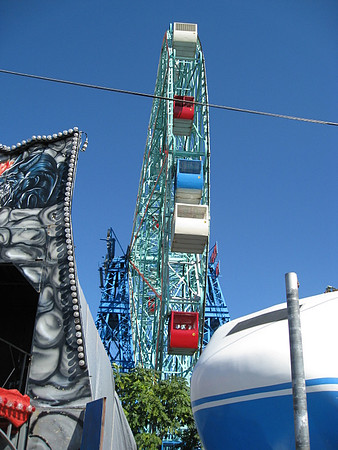 Side view of the Wonder Wheel, September 2008