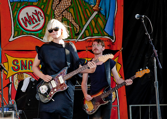 The Raveonettes @ Coney Island Siren Music Festival 2009