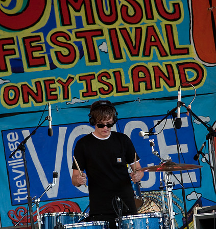 The Raveonettes @ Coney Island Siren Music Festival 2009