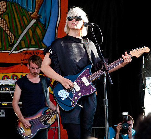 The Raveonettes @ Coney Island Siren Music Festival 2009