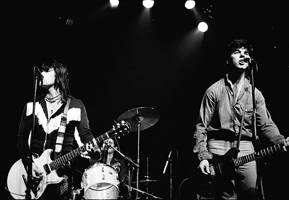 Joan Jett, Lee Crystal, Eric Amble - Joan Jett & The Blackhearts