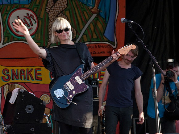 The Raveonettes @ Coney Island Siren Music Festival 2009