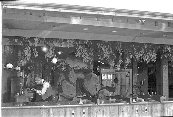 Gregory & Pauls Shooting Gallery, November 1978
