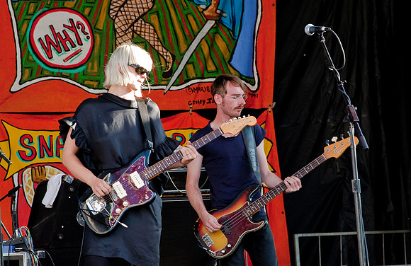 The Raveonettes @ Coney Island Siren Music Festival 2009