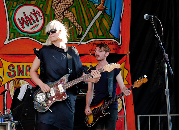 The Raveonettes @ Coney Island Siren Music Festival 2009