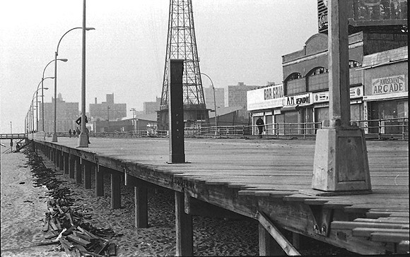 Boardwalk no railing, March 1979